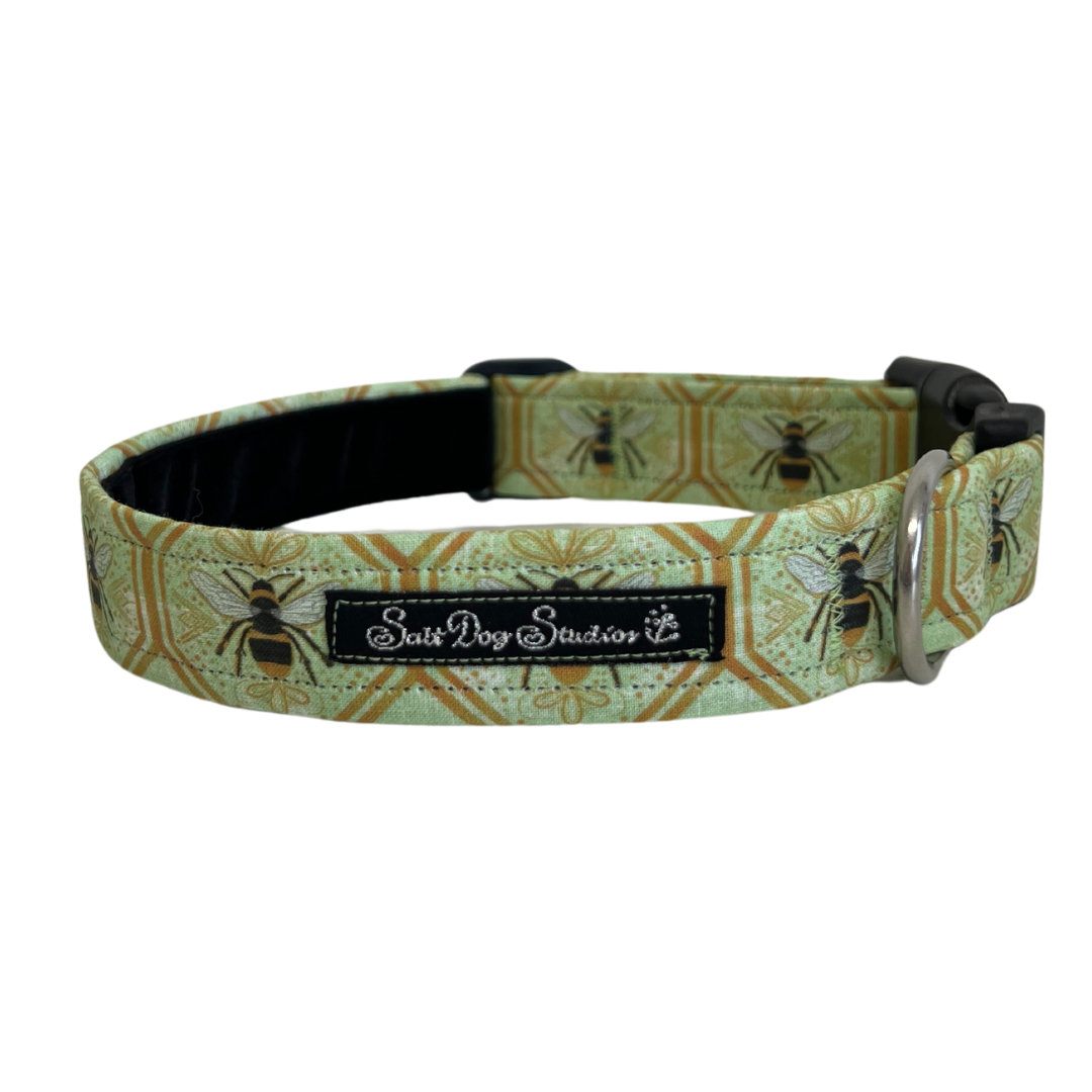 The Hive Green Luxury Dog Collar ©