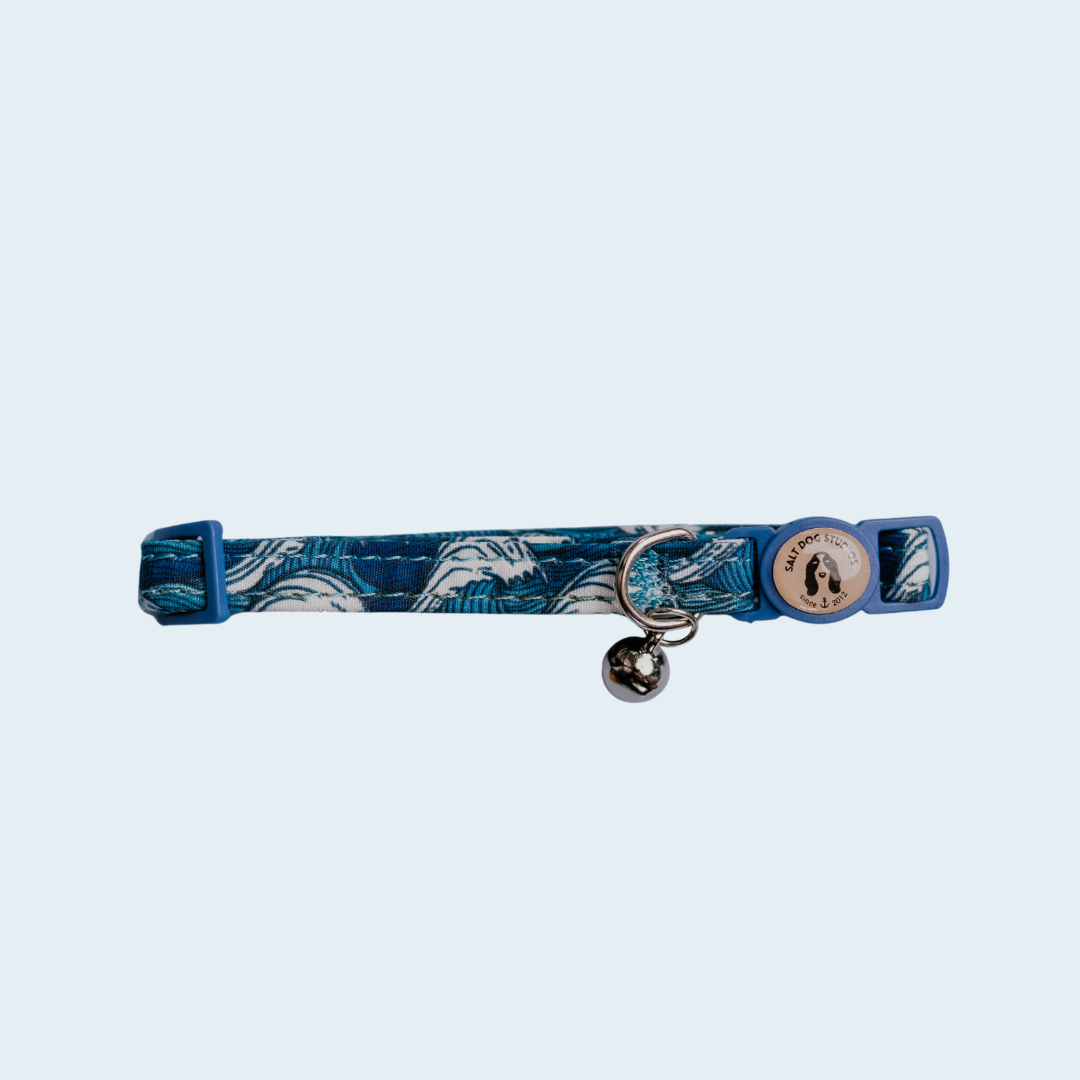 Catching Waves Cat Collar