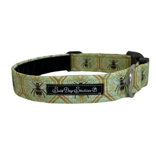 The Hive Green Luxury Dog Collar ©