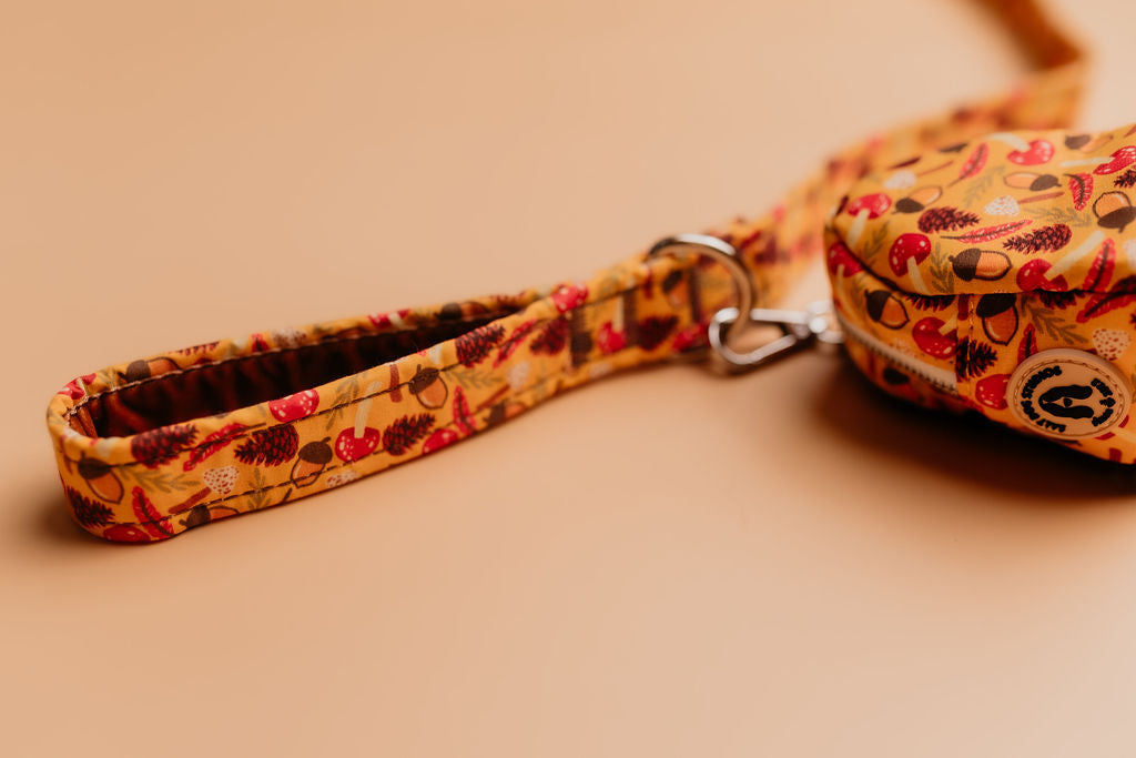 Woodland treasure poo bag holder